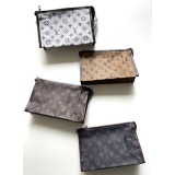 Косметичка жен L-3 белая