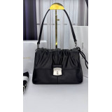 Сумка жен. 8946 (28х19) черный