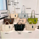 Сумка жен. M-607-1 (30х25) черный